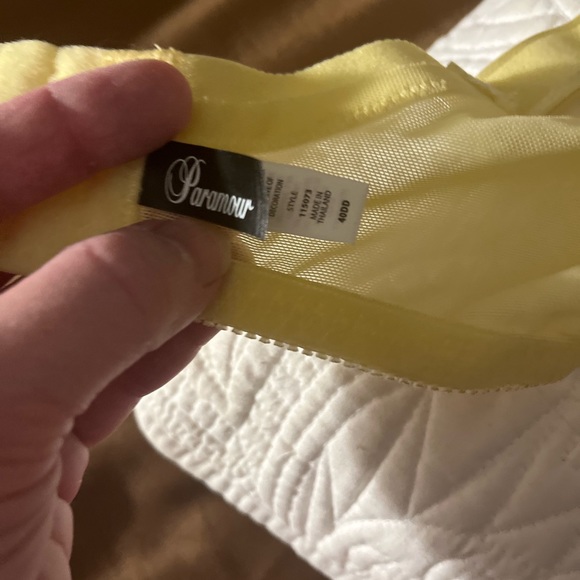 SOLD New without tags Two Bras from Felina.com both are 40DD yellow - Picture 3 of 8